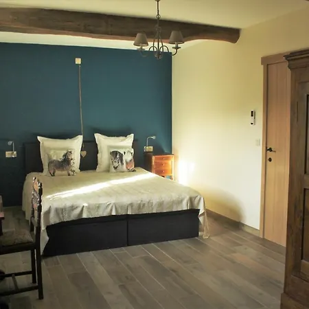 Bed & Breakfast Domaine De La Couderquie
