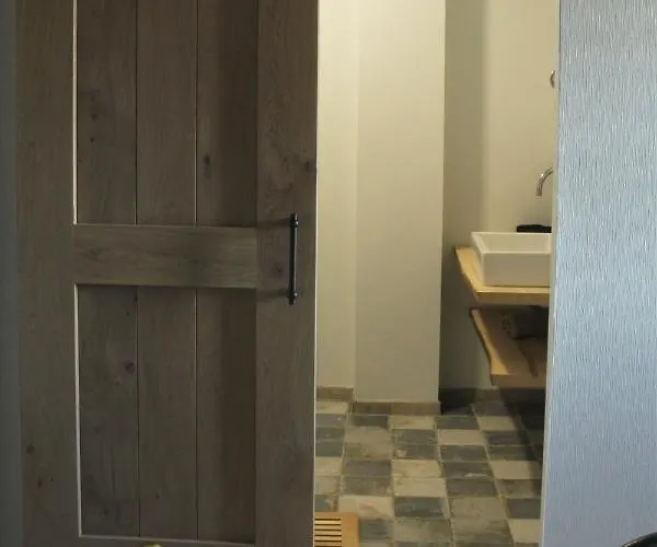 Domaine De La Couderquie Bed & Breakfast