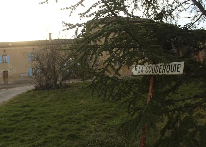 Bed & Breakfast Domaine De La Couderquie