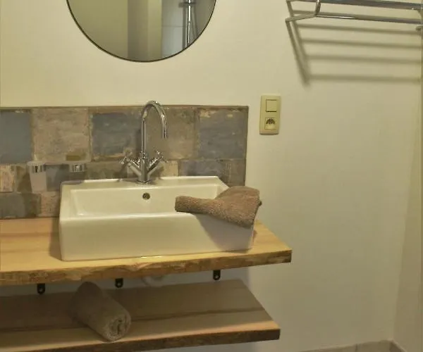 Domaine De La Couderquie 3*