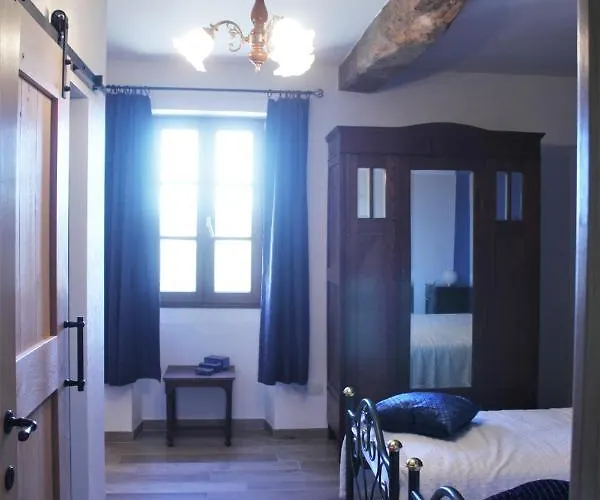 Bed & Breakfast Domaine De La Couderquie 3*